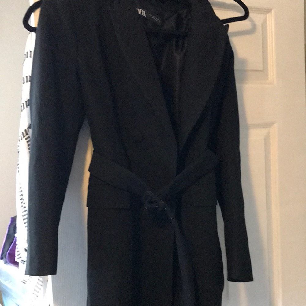 Zara large bkack blaxer